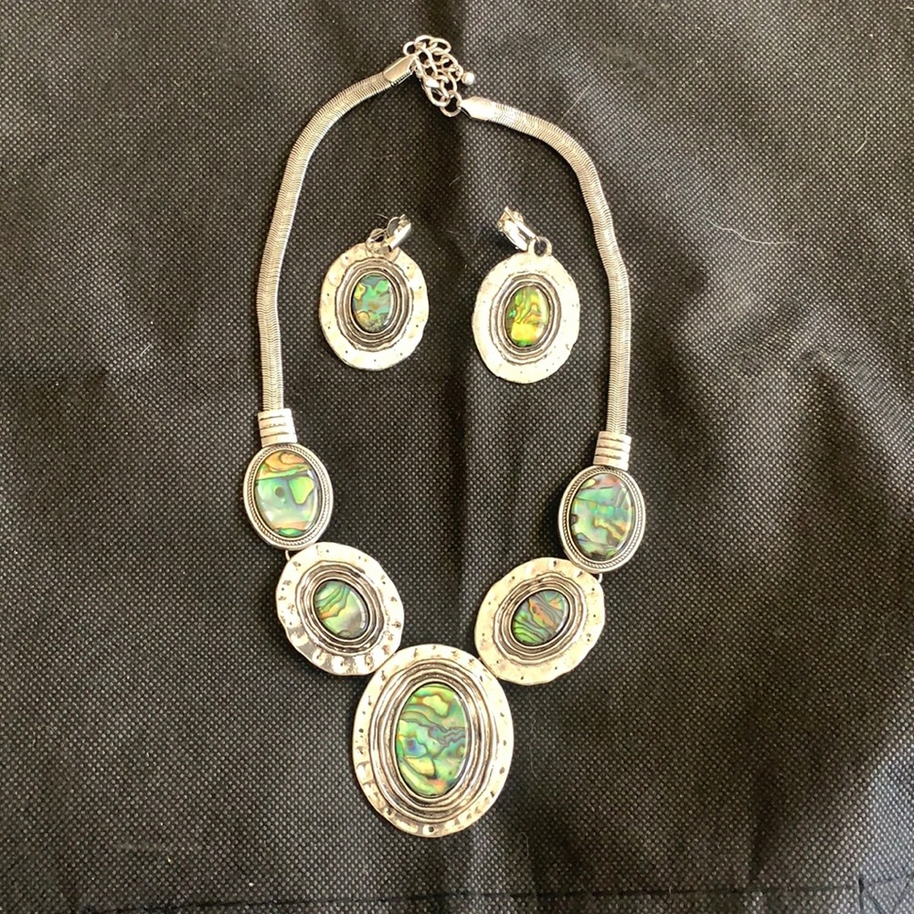 Abalone necklace with earrings